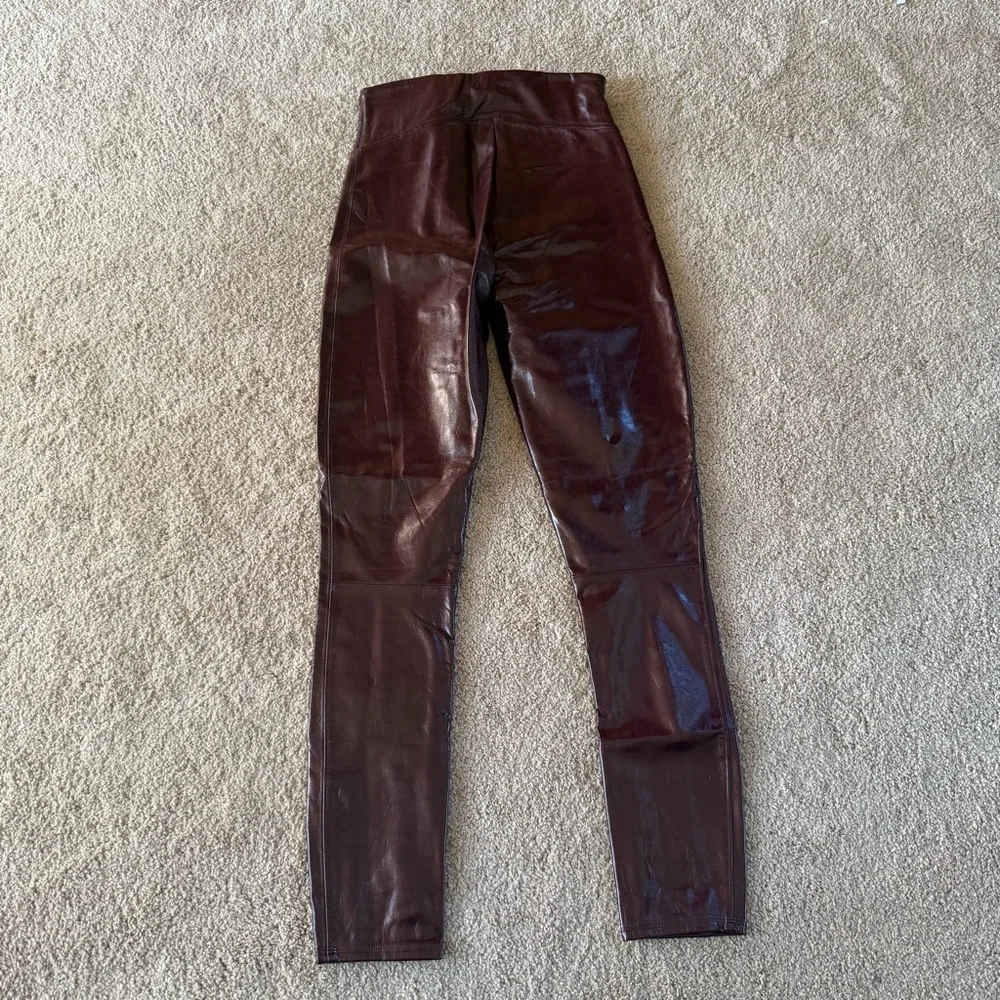 Spanx Patent Leather Legging Pant in Ruby Size S - Picture 2 of 3